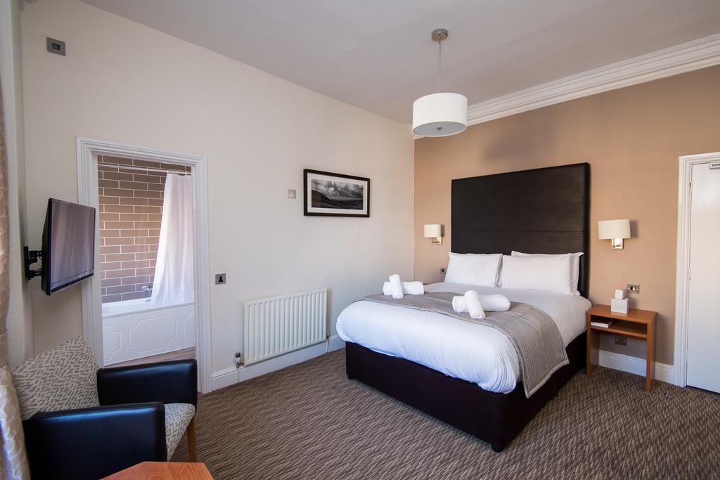 The Wellington Hotel Brecon Eksteriør billede