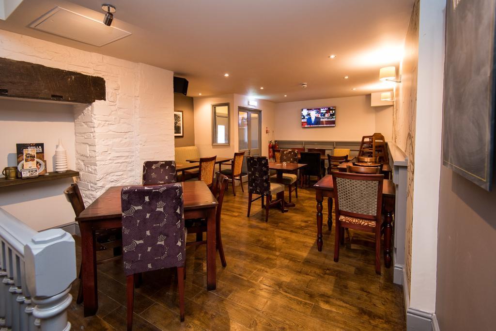 The Wellington Hotel Brecon Eksteriør billede