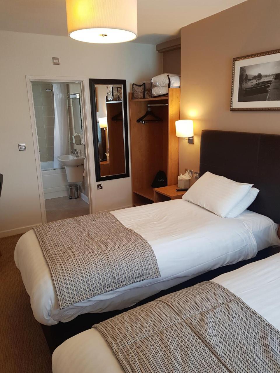 The Wellington Hotel Brecon Eksteriør billede